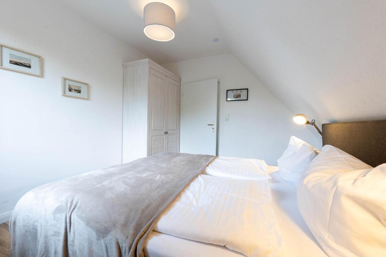 Boutique 54° Nord Apartment Busum Bagian luar foto