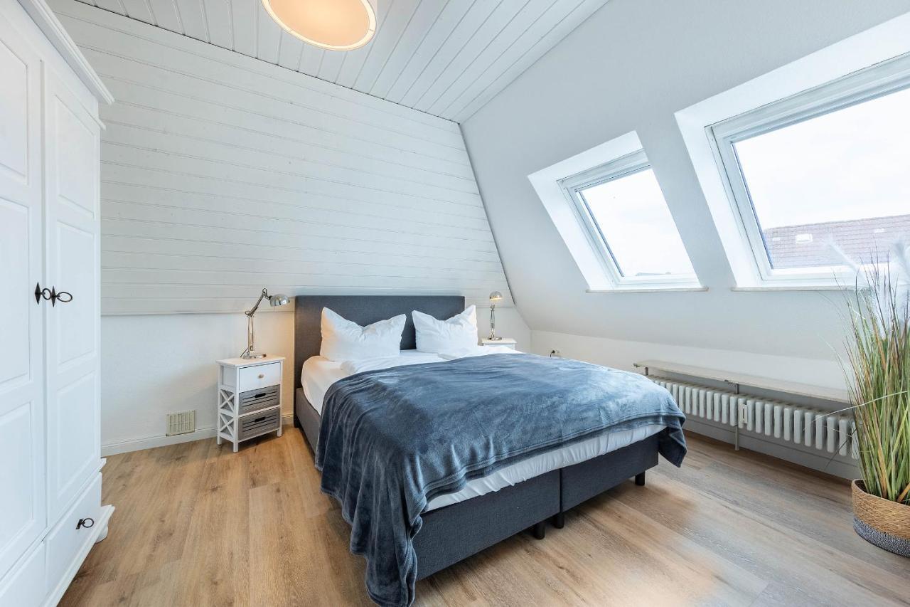 Boutique 54° Nord Apartment Busum Bagian luar foto